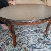 میز گرد جنس گردو