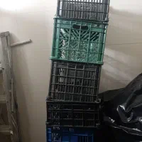تعدادی سبد پلاستیکی