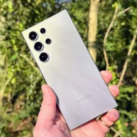 انواع گوشی باطرح طلا