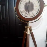 ساعت ایستاده