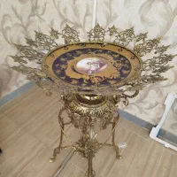 کنار سالنی برنزی