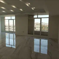 140 متر  ،100% اداری ، دارای اتاق مدیریت ،