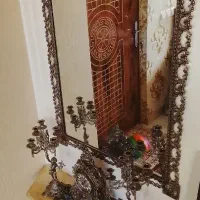 آینه و کنسول برنزی ساعت و شمعدانی برنزی