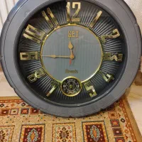 ساعت دیواری نو و بسیار شیک و لاکچری