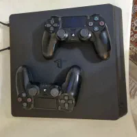 ps۴ اسلیم ۱ ترابایت دو دسته اورجینال در حد نو