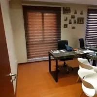 اجاره موقعیت اداری ۲ طرفه نیاوران ۹۰ متر