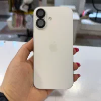 آیفون ۱۶ نرمال در حد نو بدون ضربه و بازشدگی