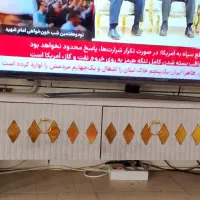 میز تلویزیون طوسی در حد نو