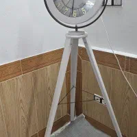 ساعت وآباژور