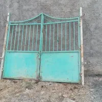 فروش در باغ یا حیاط یا گاراژ