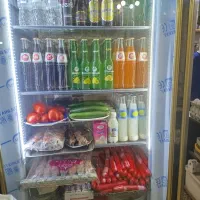 همکار خانم در غذاخوری فقط صبحها