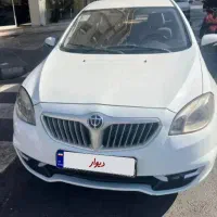 برلیانس مدل ۱۳۹۵کم کارکرد