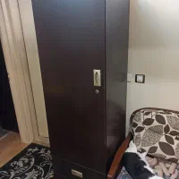 کمد لباس در حد نو