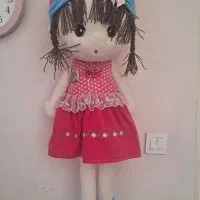 عروسک صورتی