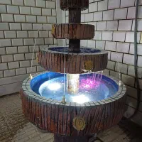 آبنما (حوض) ۴ طبقه سیمانی بسیار تمیز با نورپردازی