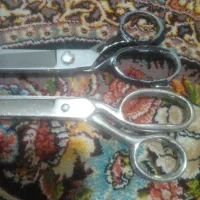 دوعدد قیچی قدیمی