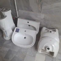دو عدد روشویی بزرگ