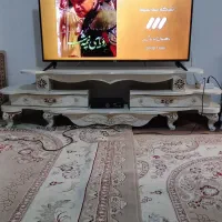 تلویزیون سام ۵۵ اینج به همراه میز