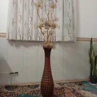 گل و گلدان