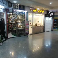 مغازه بیست متری دو نبش در مجتمع تجاری ابریشم|اجارهٔ مغازه و غرفه|تهران, شهرک محلاتی|دیوار