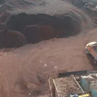 پوکه معدنی قروه
