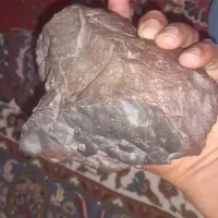 شهاب سنگ.. و یاقوت سیاه و سنگهای کمیاب در طبیعت