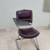 صندلی دسته دار