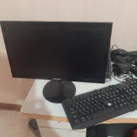 کامپیوتر رو میزی