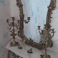 ایینه و شمعدان برنزی