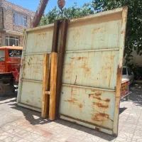 تابلو بیلبردی تقریبا ۶۰۰کیلو