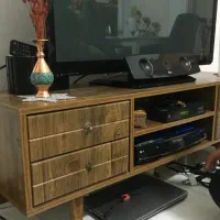 میز تی‌وی و dvd و باند