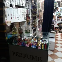 نیرو، شاگرد، جهت کار در عطر فروشی با حقوق خوب