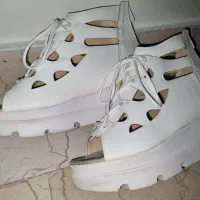 صندل زنانه شیک سفید تابستانه