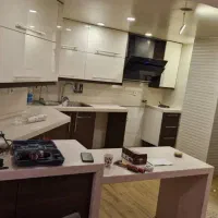 کابینت هایگلاس با ترکیب چوب خارجی