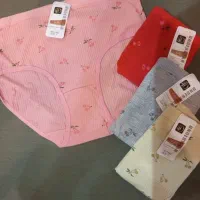 لباس زیر زنانه