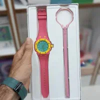 ساعت آنالوگ اویز دار