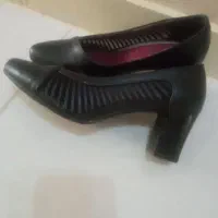 کفش سایز ۳۸شرکتی نو یکبار پادخورده