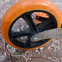 اسکوتر نوجوان