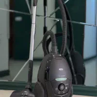 جاروبرقی AEG مدل VX82-1-OKO