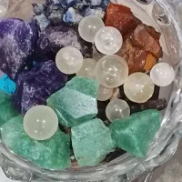 راف وانواع نگین وگوهر سنگهای قیمتی و نیمه قیمتی