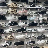 نیازمنده فروشنده کیف و کفش