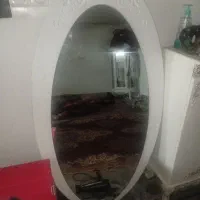 یک عدد اییه قدی زربینی ویک عدداینه کنسل تک