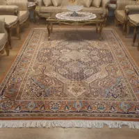 فرش لچک ترنج اراک زمینه سفید شش متری