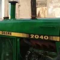 یک دستگاه تراکتورجاندیر