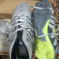 کتونی سالنی و کتونی استوک بسیار تمیز