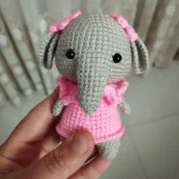 عروسک دستبافت