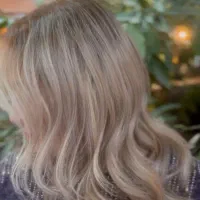 انجام خدمات زیبایی