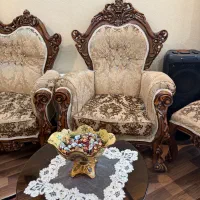 سرویس مبل سلطنتی ومیز غذاخوری و‌ویترین تمام چوب