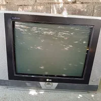 دو عدد تلویزیون