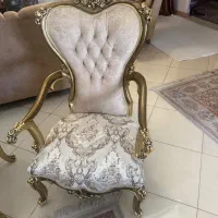 میل استیل به همراه میز ناهارخوری